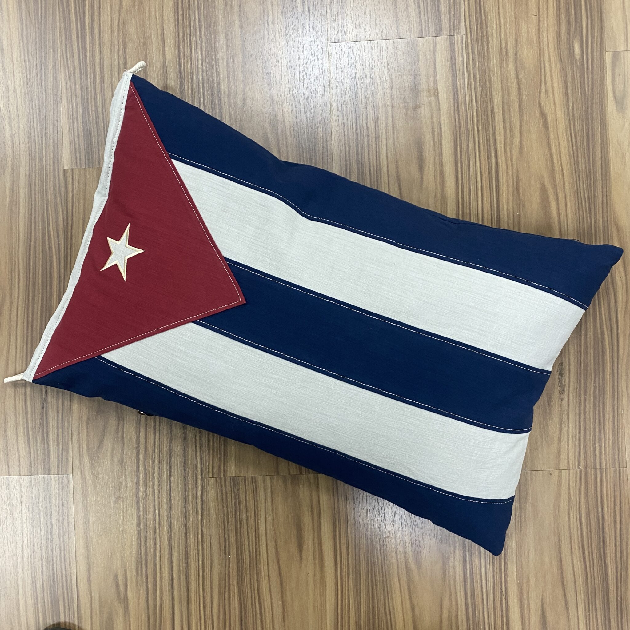 Timothy Oulton Small Flag Cushion – Cuba